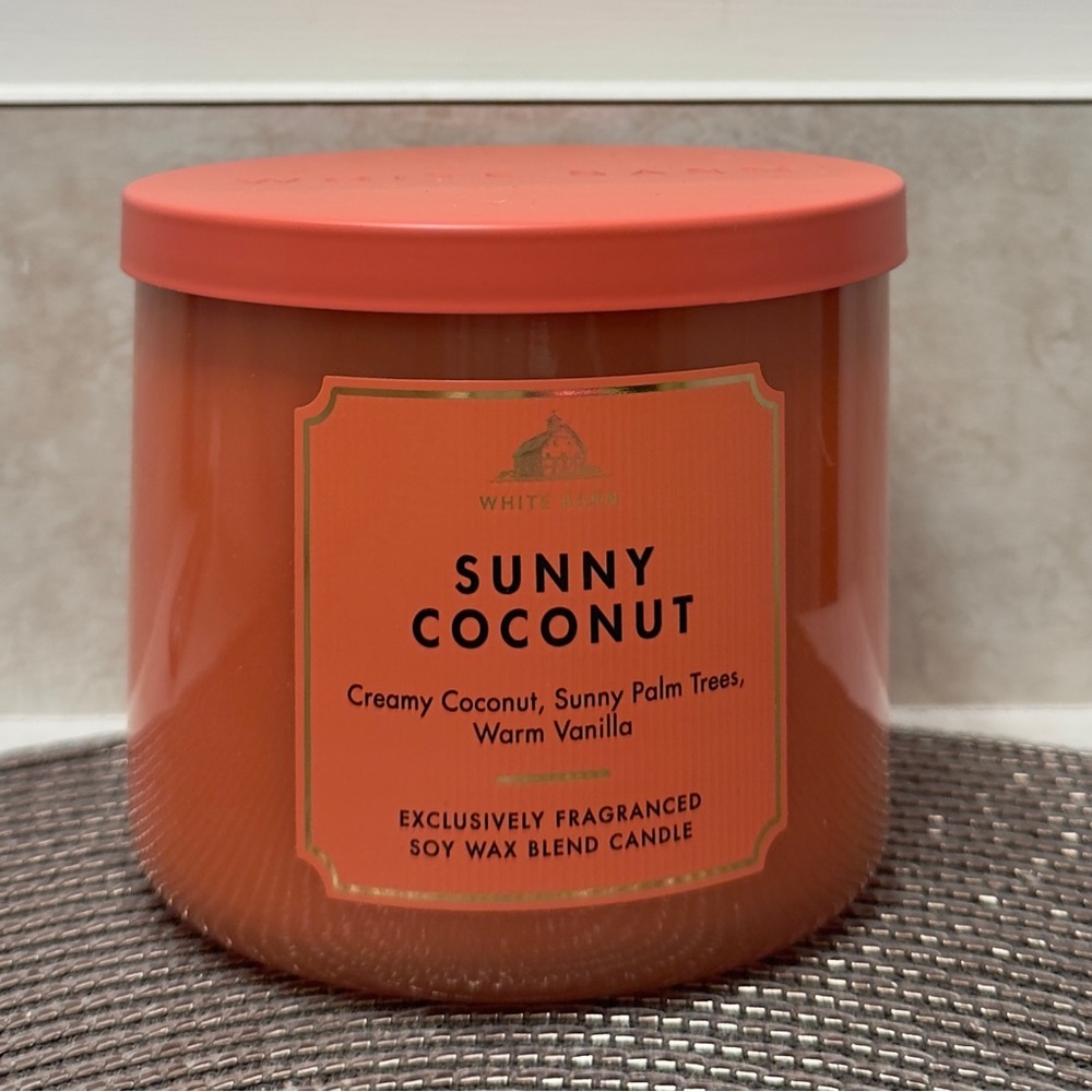 NWT BBW White Barn Sunny Coconut 3-Wick Candle bath and body works